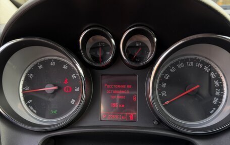 Opel Astra J, 2013 год, 900 000 рублей, 12 фотография