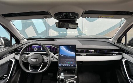 Geely Atlas, 2023 год, 2 750 000 рублей, 2 фотография