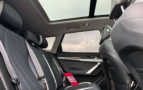 Geely Atlas, 2023 год, 2 750 000 рублей, 4 фотография
