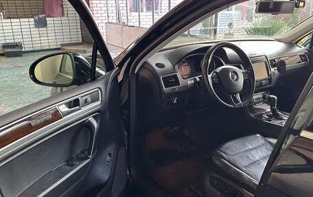 Volkswagen Touareg III, 2016 год, 2 200 000 рублей, 4 фотография