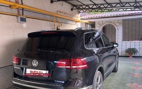 Volkswagen Touareg III, 2016 год, 2 200 000 рублей, 2 фотография