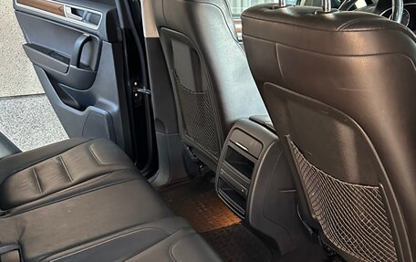 Volkswagen Touareg III, 2016 год, 2 200 000 рублей, 11 фотография