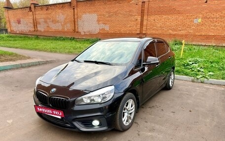 BMW 2 серия Active Tourer F45, 2017 год, 1 100 000 рублей, 2 фотография