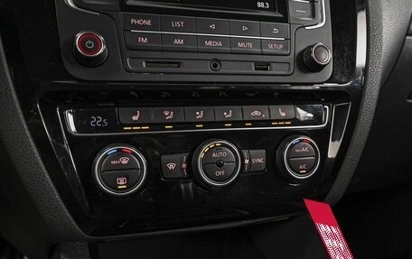 Volkswagen Jetta VII, 2016 год, 1 455 000 рублей, 12 фотография