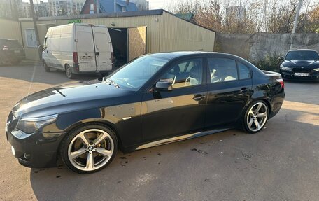 BMW 5 серия, 2005 год, 1 700 000 рублей, 11 фотография