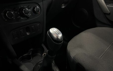 Renault Logan II, 2020 год, 735 000 рублей, 31 фотография