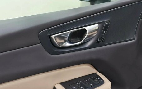 Volvo XC60 II, 2025 год, 6 390 000 рублей, 8 фотография