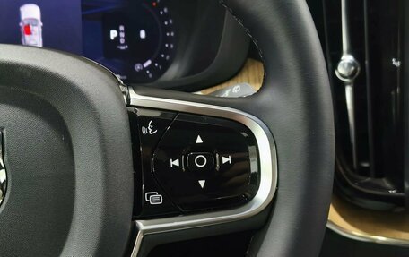 Volvo XC60 II, 2025 год, 6 390 000 рублей, 15 фотография