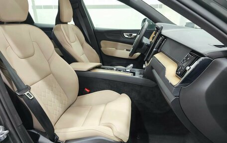 Volvo XC60 II, 2025 год, 6 390 000 рублей, 38 фотография