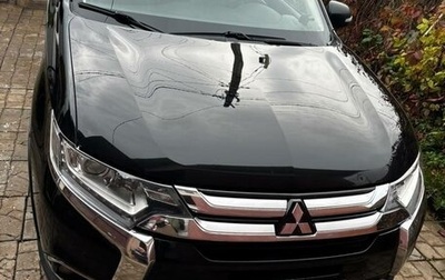 Mitsubishi Outlander III рестайлинг 3, 2018 год, 2 100 000 рублей, 1 фотография