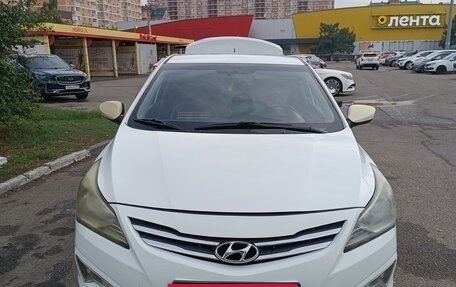 Hyundai Solaris II рестайлинг, 2016 год, 600 000 рублей, 5 фотография