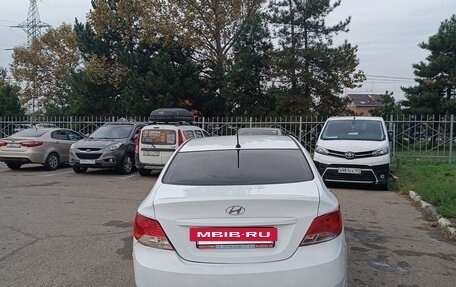Hyundai Solaris II рестайлинг, 2016 год, 600 000 рублей, 24 фотография