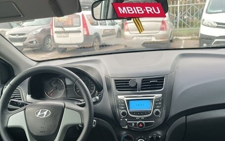 Hyundai Solaris II рестайлинг, 2016 год, 600 000 рублей, 13 фотография