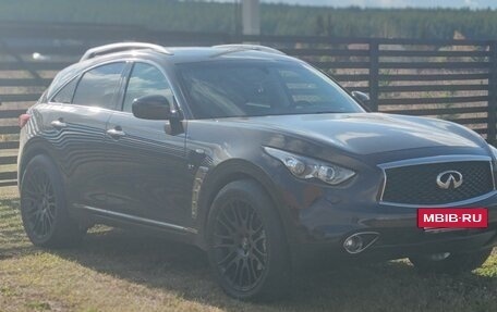 Infiniti QX70, 2017 год, 3 000 000 рублей, 6 фотография