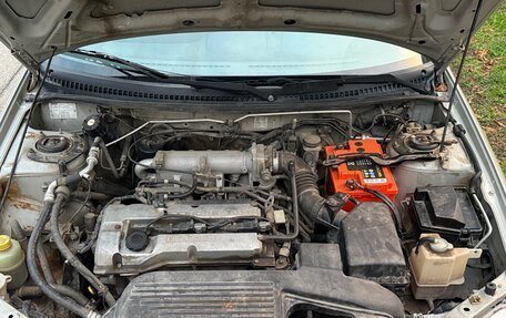 Mazda 323, 2000 год, 300 000 рублей, 4 фотография