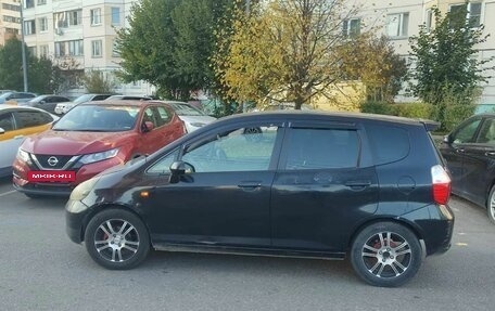 Honda Fit III, 2005 год, 250 000 рублей, 3 фотография