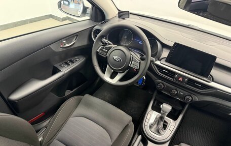 KIA Cerato IV, 2021 год, 1 850 000 рублей, 10 фотография