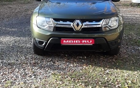 Renault Duster I рестайлинг, 2017 год, 1 600 000 рублей, 2 фотография