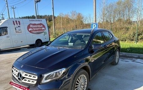 Mercedes-Benz GLA, 2017 год, 1 600 000 рублей, 6 фотография