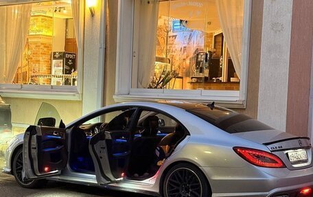 Mercedes-Benz CLS, 2011 год, 2 380 000 рублей, 16 фотография
