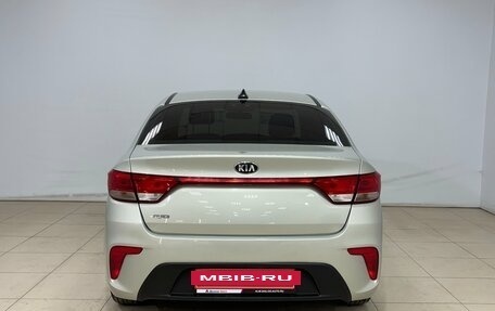 KIA Rio IV, 2018 год, 940 000 рублей, 8 фотография