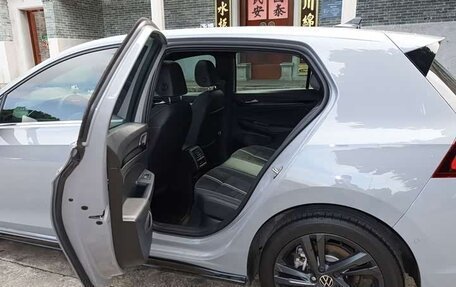 Volkswagen Golf VIII, 2022 год, 2 125 000 рублей, 17 фотография