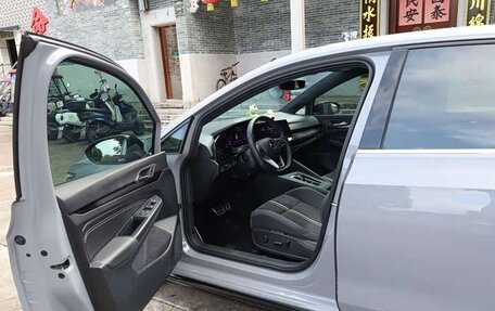 Volkswagen Golf VIII, 2022 год, 2 125 000 рублей, 16 фотография