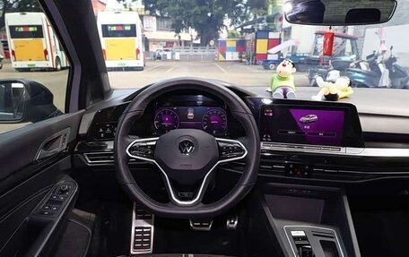 Volkswagen Golf VIII, 2022 год, 2 125 000 рублей, 18 фотография