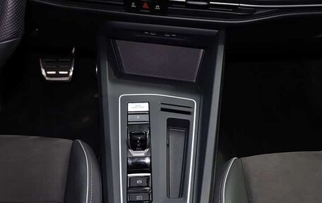 Volkswagen Golf VIII, 2022 год, 2 125 000 рублей, 22 фотография