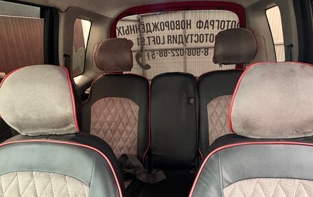 Toyota FunCargo, 2000 год, 550 000 рублей, 11 фотография