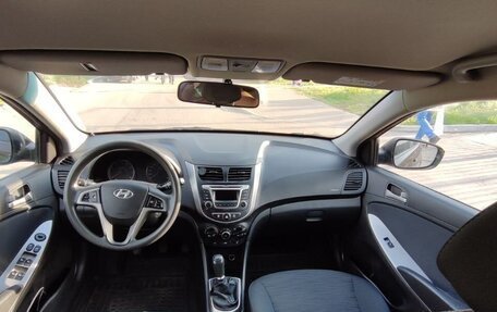 Hyundai Solaris II рестайлинг, 2014 год, 830 000 рублей, 22 фотография