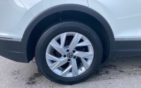 Volkswagen Tiguan II, 2021 год, 3 690 000 рублей, 3 фотография