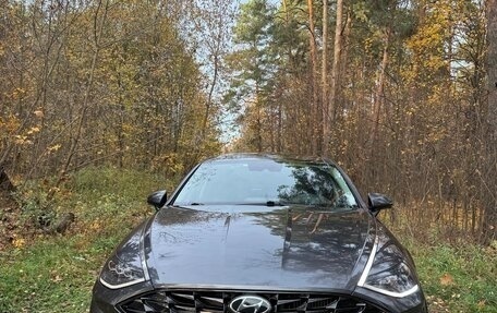 Hyundai Sonata VIII, 2020 год, 2 650 000 рублей, 2 фотография