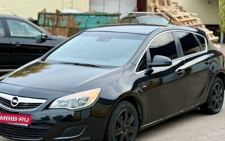Opel Astra J, 2010 год, 790 000 рублей, 3 фотография