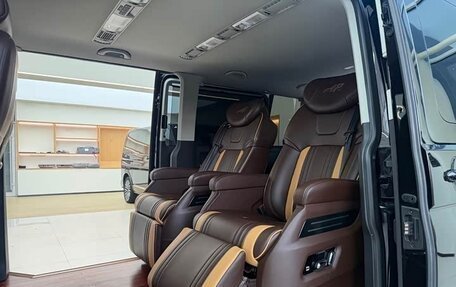 Volkswagen Caravelle T6 рестайлинг, 2019 год, 5 580 000 рублей, 15 фотография