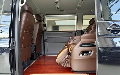 Volkswagen Caravelle T6 рестайлинг, 2019 год, 5 580 000 рублей, 17 фотография