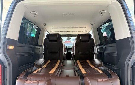 Volkswagen Caravelle T6 рестайлинг, 2019 год, 5 580 000 рублей, 20 фотография