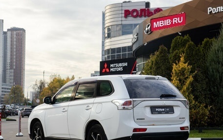 Mitsubishi Outlander III рестайлинг 3, 2013 год, 1 048 000 рублей, 5 фотография