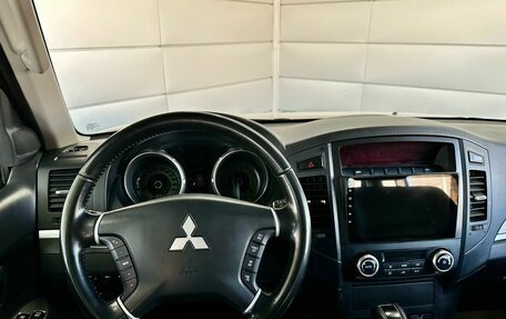 Mitsubishi Pajero IV рестайлинг 2, 2010 год, 1 879 000 рублей, 16 фотография
