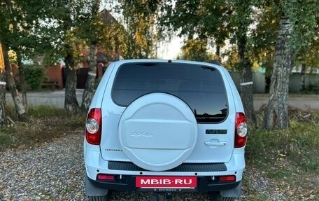 Chevrolet Niva I рестайлинг, 2017 год, 735 000 рублей, 4 фотография