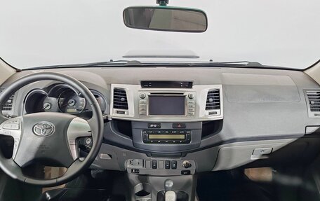 Toyota Hilux VII, 2012 год, 1 800 000 рублей, 10 фотография