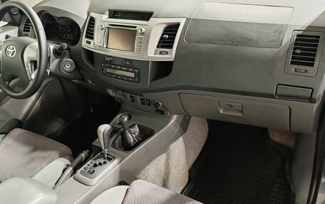 Toyota Hilux VII, 2012 год, 1 800 000 рублей, 16 фотография