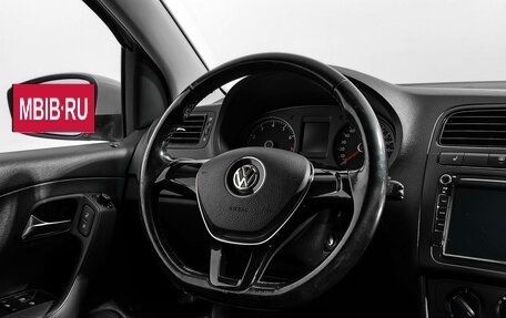 Volkswagen Polo VI (EU Market), 2015 год, 890 000 рублей, 15 фотография