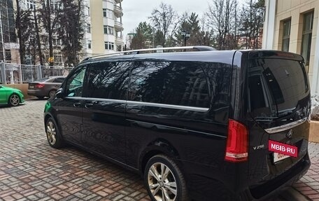 Mercedes-Benz V-Класс, 2015 год, 3 550 000 рублей, 6 фотография
