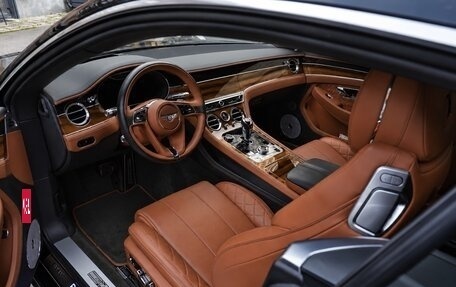Bentley Continental GT III, 2019 год, 21 990 000 рублей, 10 фотография