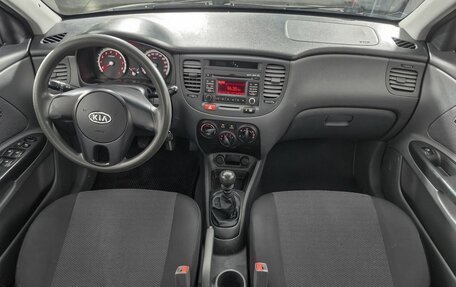KIA Rio II, 2010 год, 389 000 рублей, 13 фотография