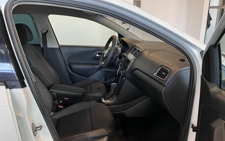 Volkswagen Polo VI (EU Market), 2018 год, 945 000 рублей, 26 фотография