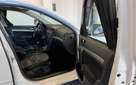 Skoda Octavia, 2013 год, 940 000 рублей, 27 фотография