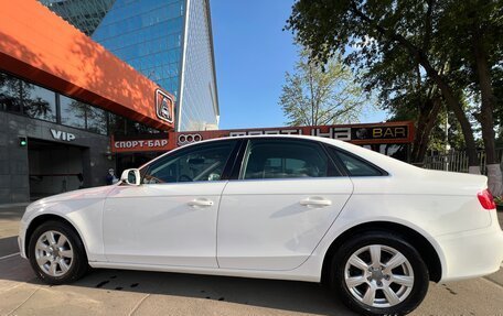Audi A4, 2011 год, 900 000 рублей, 3 фотография