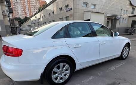 Audi A4, 2011 год, 900 000 рублей, 2 фотография